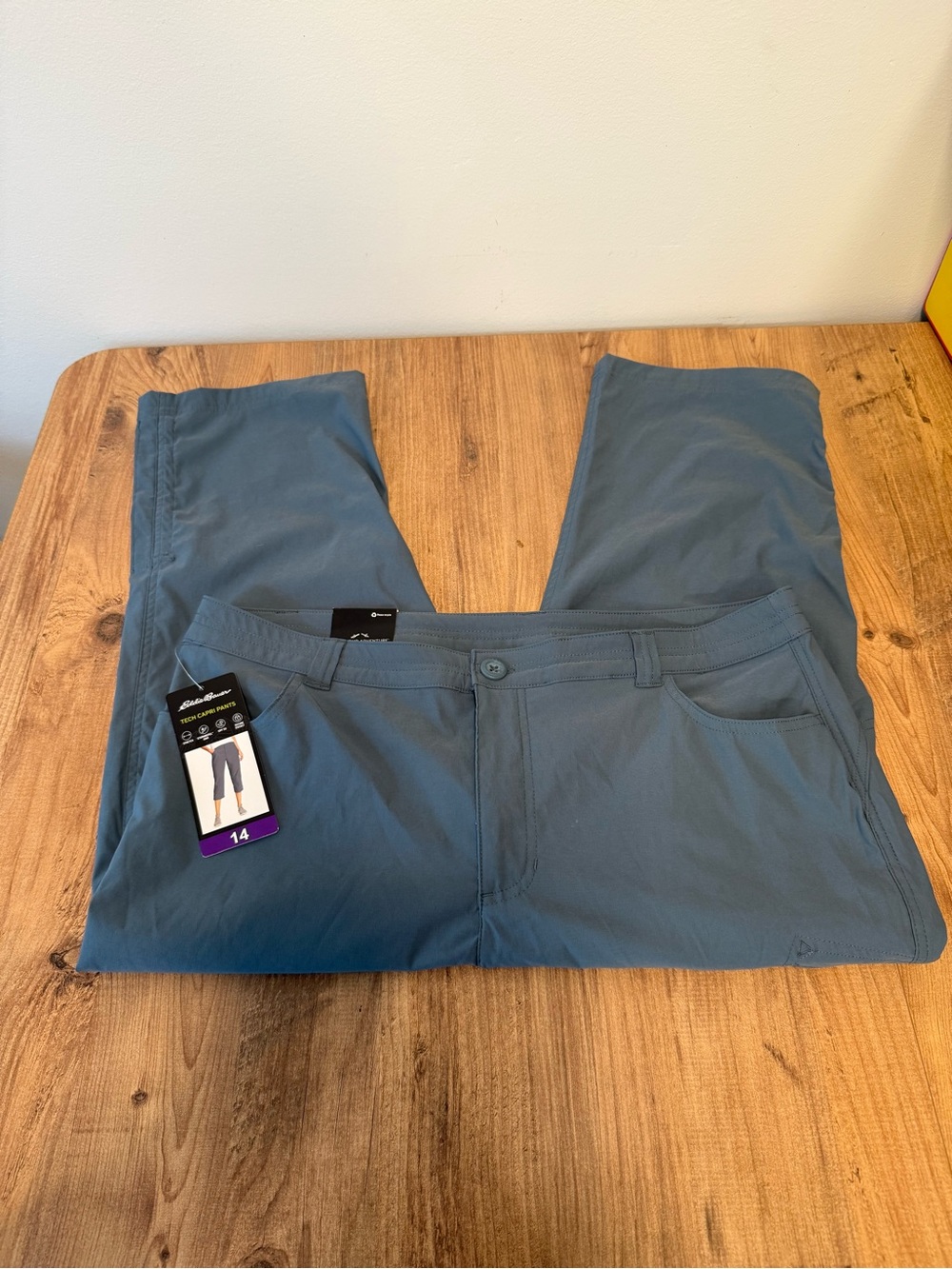 NWT Eddie Bauer Women’s Blue/Grey Tech Capris - Size 14